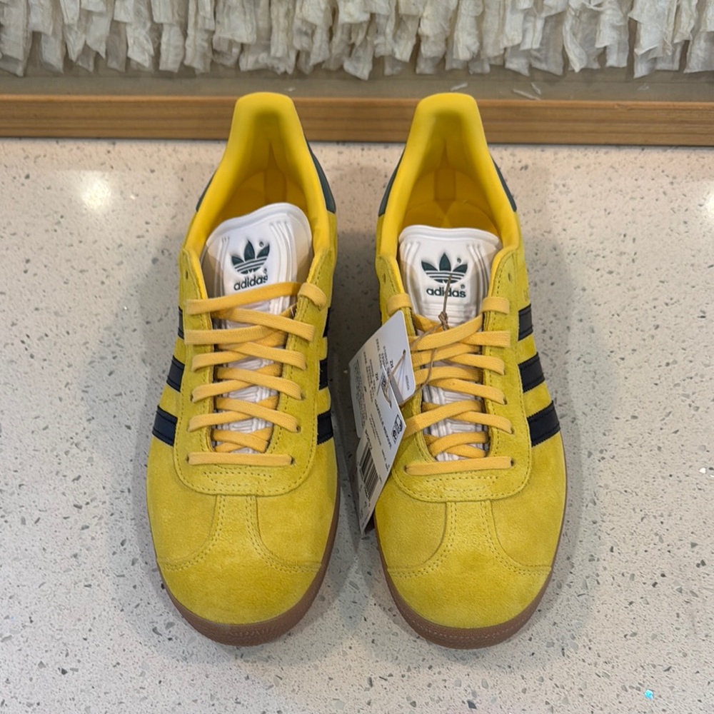 Adidas Gazelle Yellow Sneakers - Picture 2 of 6